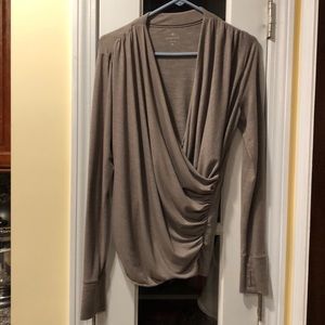 Athleta wrap top sz med EUC!
